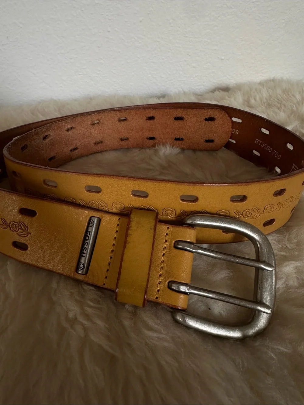 Vintage Women’s Fossil Genuine Leather Floral Belt Y2K Western - Small